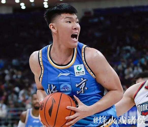 范子铭12分首钢送江苏9连败 陈盈骏8分8篮板 范子铭12分首钢送江苏9连败 陈盈骏8分8篮板